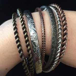 Set of 8 Mixed Metal Bracelets
